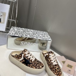 GGDB slippers