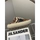 GGDB slippers