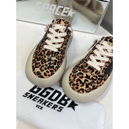 GGDB slippers