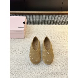GGDB slippers