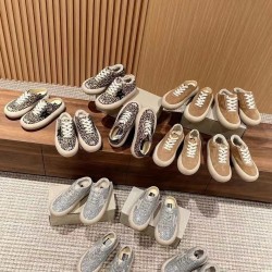 GGDB slippers