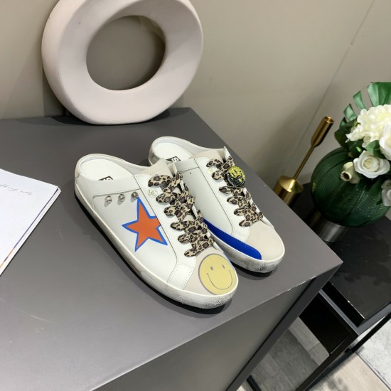 GGDB slippers