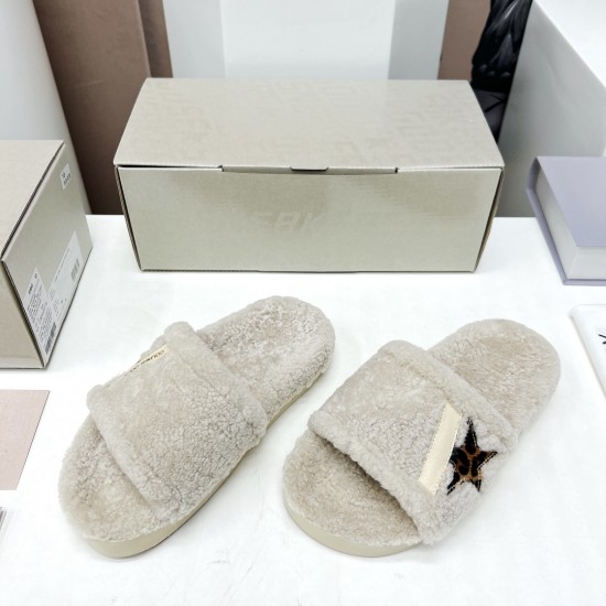 GGDB slippers