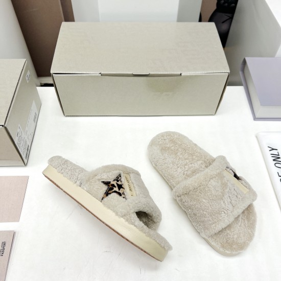 GGDB slippers