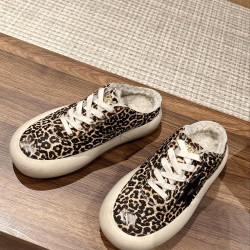 GGDB slippers