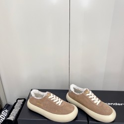 GGDB slippers