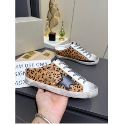 GGDB slippers