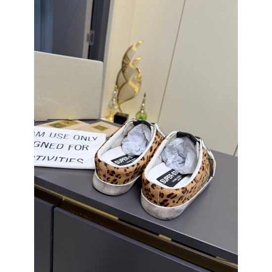 GGDB slippers