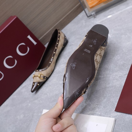 Gucci Fashion shoes Top Quality
Women 35-41
