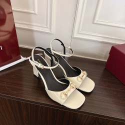 Gucci Fashion shoes Top Quality
Women 35-41