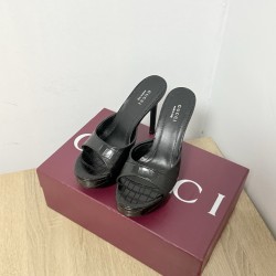 Gucci Fashion shoes Top Quality
Women 35-41