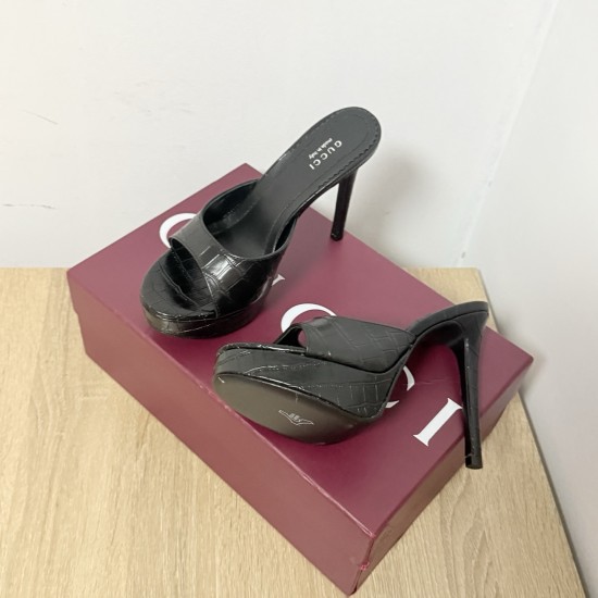 Gucci Fashion shoes Top Quality
Women 35-41