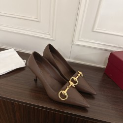 Gucci Fashion shoes Top Quality
Women 35-41