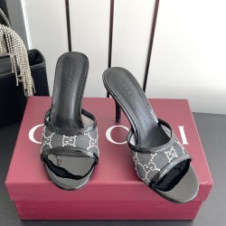Gucci Fashion shoes Top Quality
Women 35-41