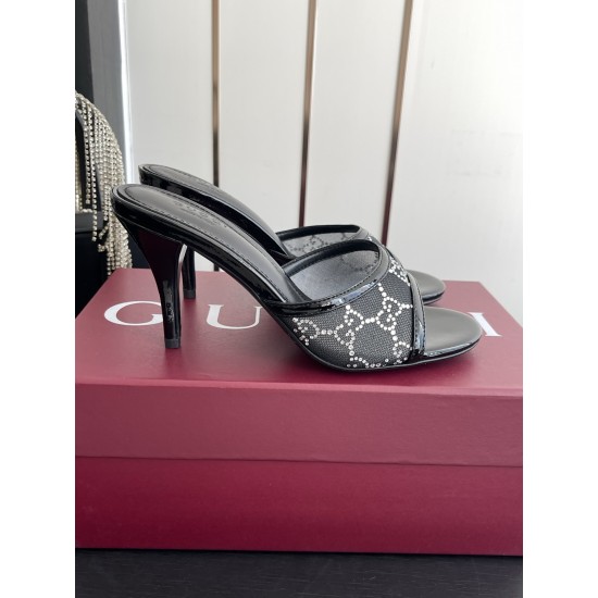Gucci Fashion shoes Top Quality
Women 35-41