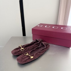 Gucci Fashion shoes Top Quality
Women 35-41