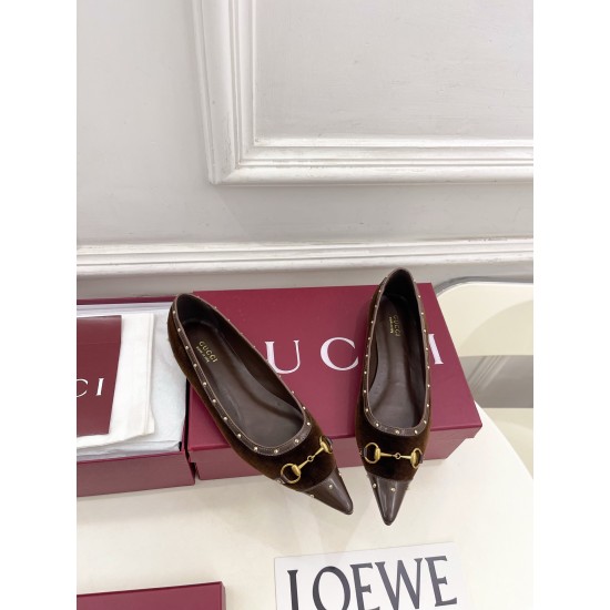 Gucci Fashion shoes Top Quality
Women 35-41