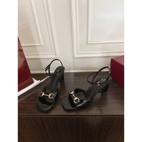 Gucci Fashion shoes Top Quality
Women 35-41