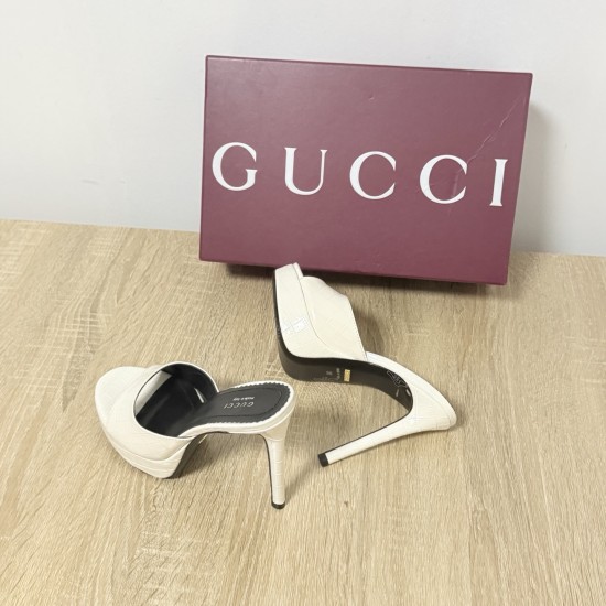 Gucci Fashion shoes Top Quality
Women 35-41