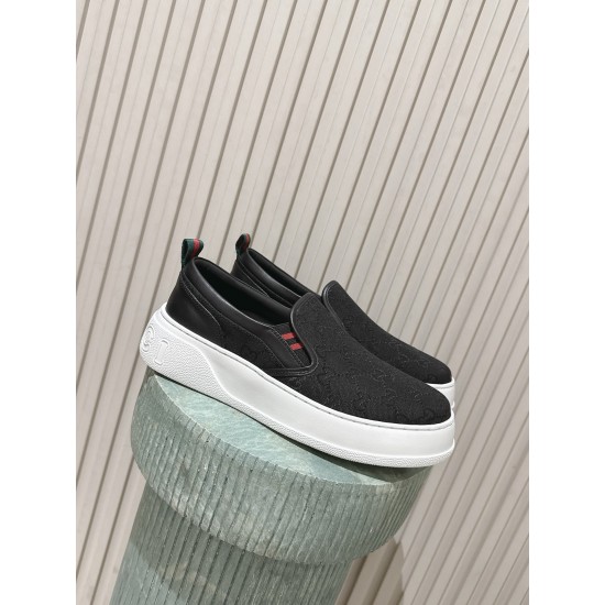 Gucci Skate Shoes Top Quality
Women 35-41
men 3-45