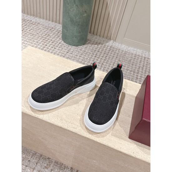 Gucci Skate Shoes Top Quality
Women 35-41
men 3-45