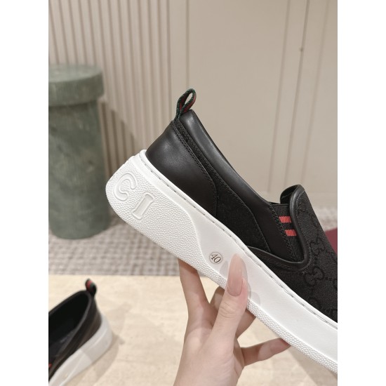 Gucci Skate Shoes Top Quality
Women 35-41
men 3-45