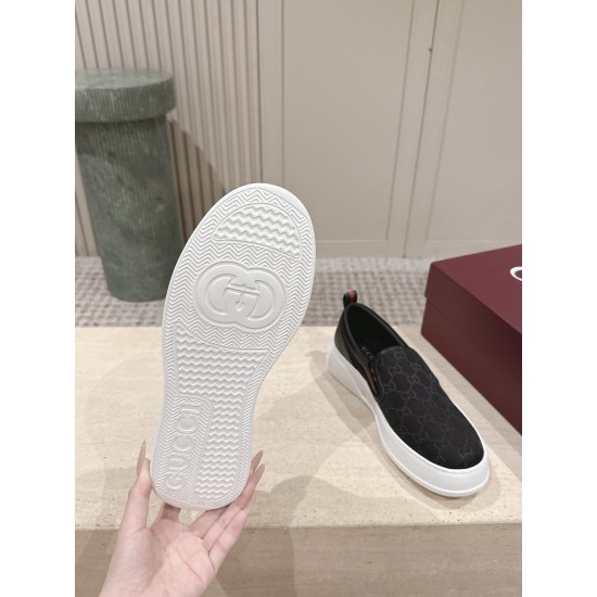 Gucci Skate Shoes Top Quality
Women 35-41
men 3-45