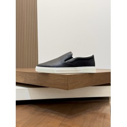 Gucci Skate Shoes Top Quality
Women 35-41
men 3-45