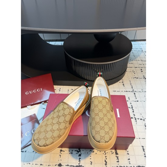 Gucci Skate Shoes Top Quality
Women 35-41
men 3-45