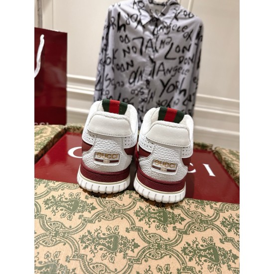 Gucci Skate Shoes Top Quality
Women 35-41
men 3-45