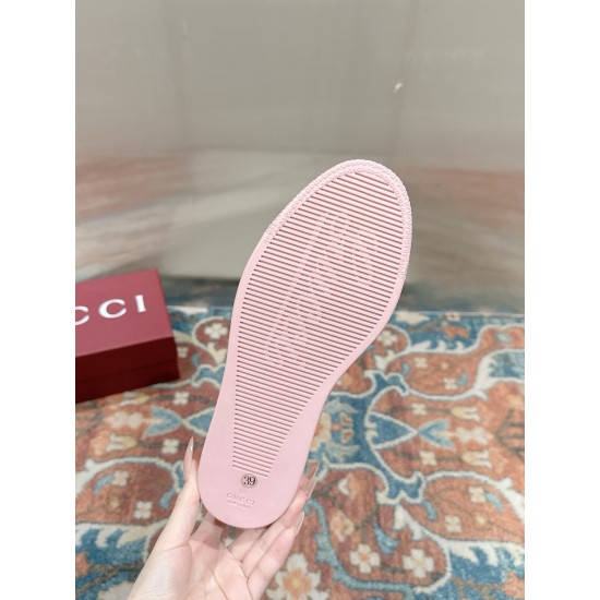Gucci Skate Shoes Top Quality
Women 35-41
men 3-45