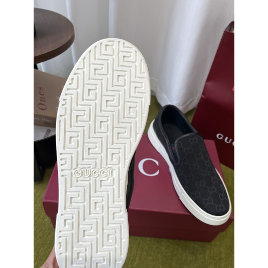 Gucci Skate Shoes Top Quality
Women 35-41
men 3-45