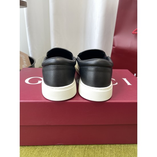 Gucci Skate Shoes Top Quality
Women 35-41
men 3-45