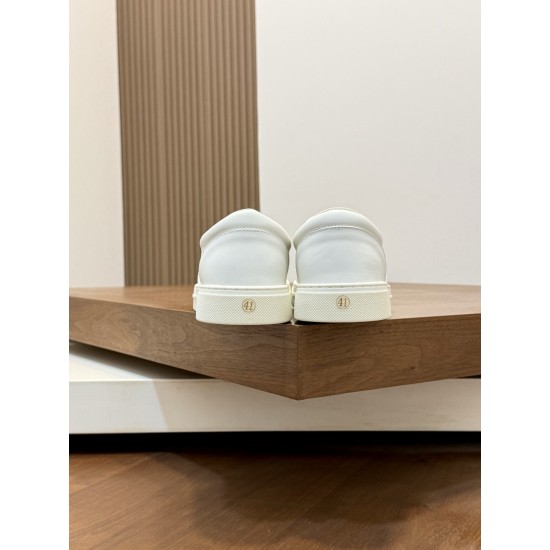 Gucci Skate Shoes Top Quality
Women 35-41
men 3-45