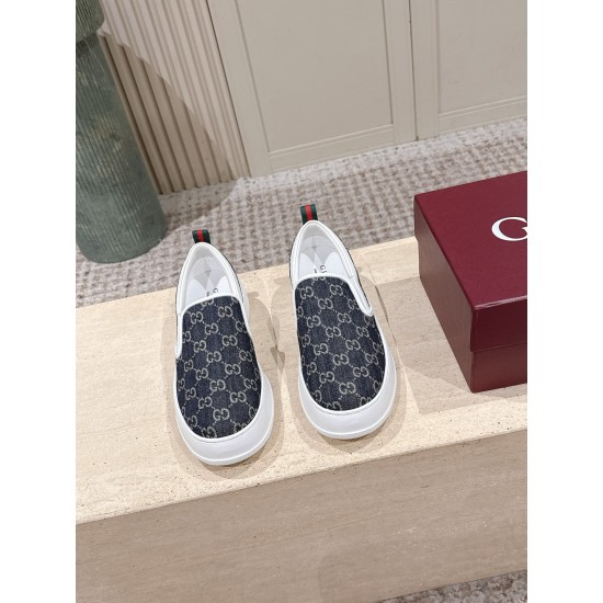 Gucci Skate Shoes Top Quality
Women 35-41
men 3-45