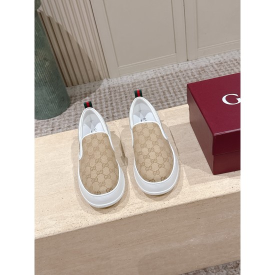 Gucci Skate Shoes Top Quality
Women 35-41
men 3-45