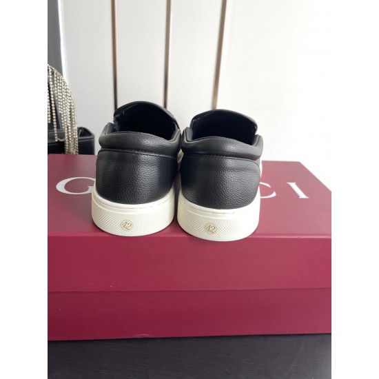 Gucci Skate Shoes Top Quality
Women 35-41
men 3-45