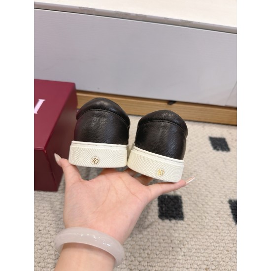 Gucci Skate Shoes Top Quality
Women 35-41
men 3-45