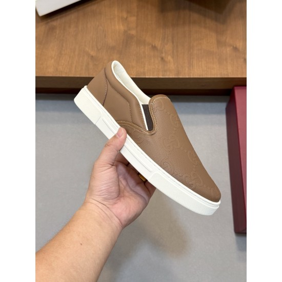 Gucci Skate Shoes Top Quality
Women 35-41
men 3-45