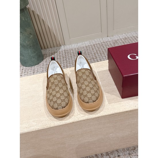 Gucci Skate Shoes Top Quality
Women 35-41
men 3-45