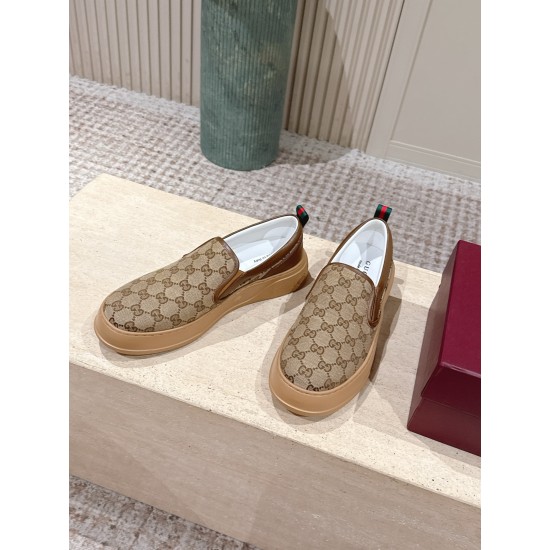 Gucci Skate Shoes Top Quality
Women 35-41
men 3-45