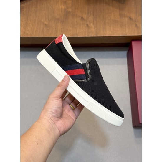 Gucci Skate Shoes Top Quality
Women 35-41
men 3-45