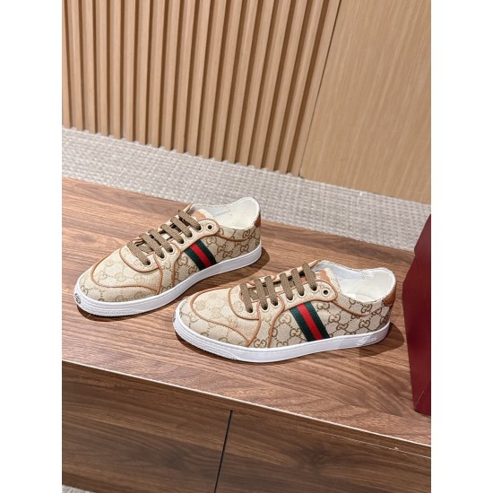 Gucci Skate Shoes Top Quality
Women 35-41
men 3-45