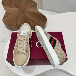 Gucci Skate Shoes Top Quality
Women 35-41
men 3-45