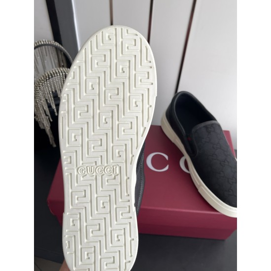 Gucci Skate Shoes Top Quality
Women 35-41
men 3-45