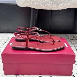 Gucci slippers