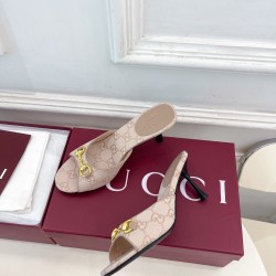 Gucci slippers