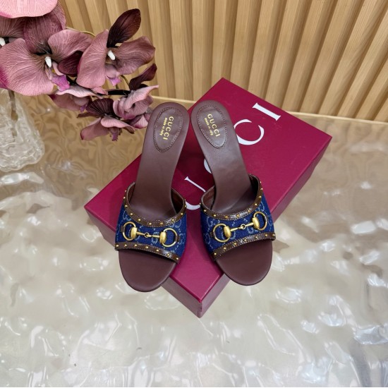 Gucci slippers
