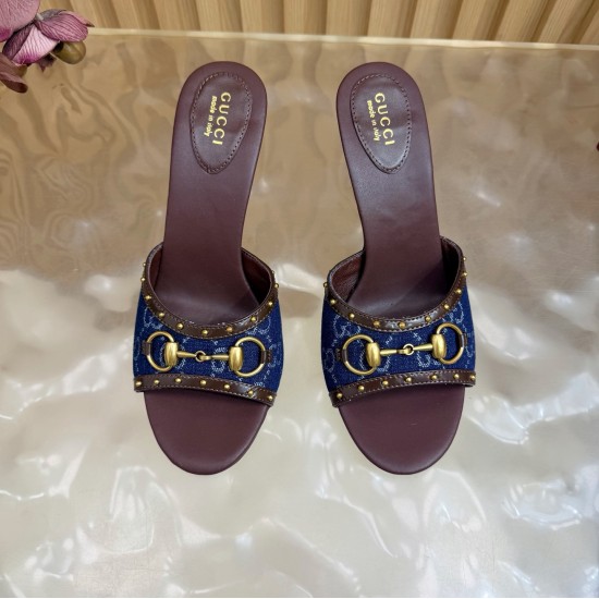Gucci slippers