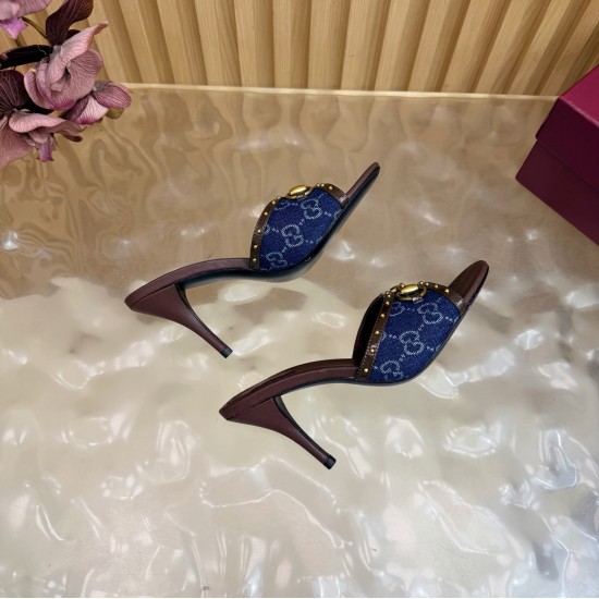 Gucci slippers